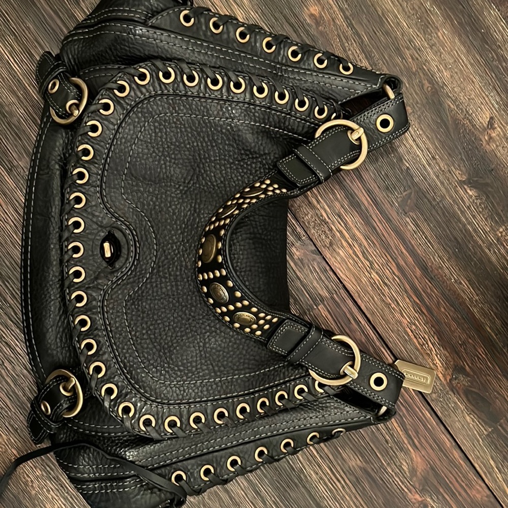 Authentic rare Coach Leather Chelsea Collection, no. C0793-10971.